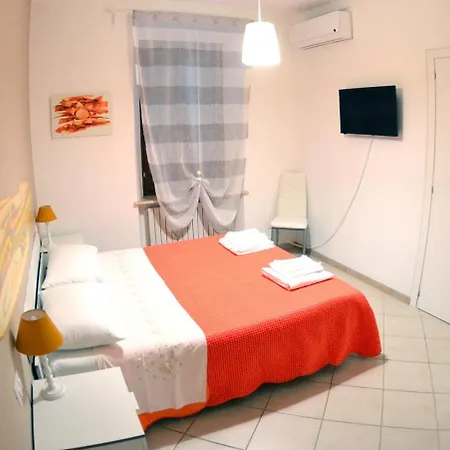 Il Vicolo Nocleg ze śniadaniem San Benedetto del Tronto